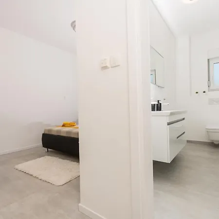 Julia Apartman Trogir