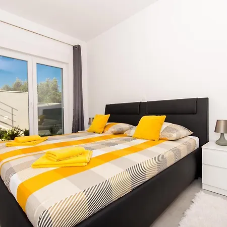 Julia Apartman Trogir