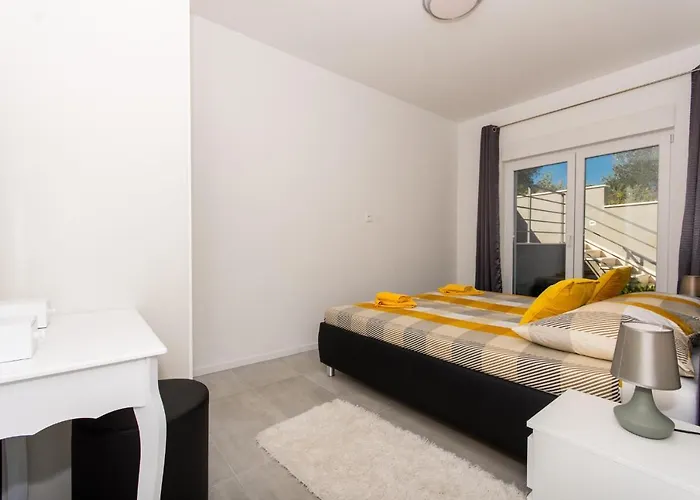 Julia * 트로기르