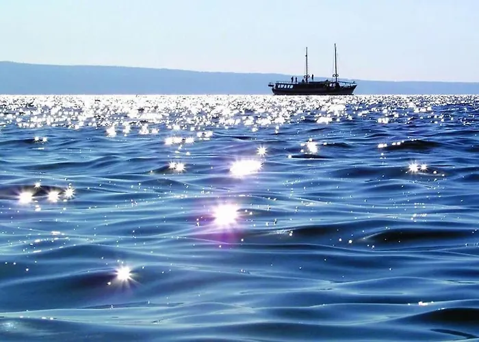 아파트 Julia 트로기르